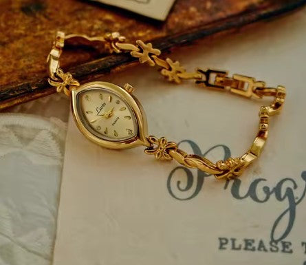 1 Piece of New French Retro Gold Small Dial Women'S Watch, Fashionable, Simple, Luxurious, Elegant, Compact and Waterproof Bracelet, Women'S Quartz Watch, Suitable for Decorative Wrists for Daily Wear, Dinner and Other Occasions