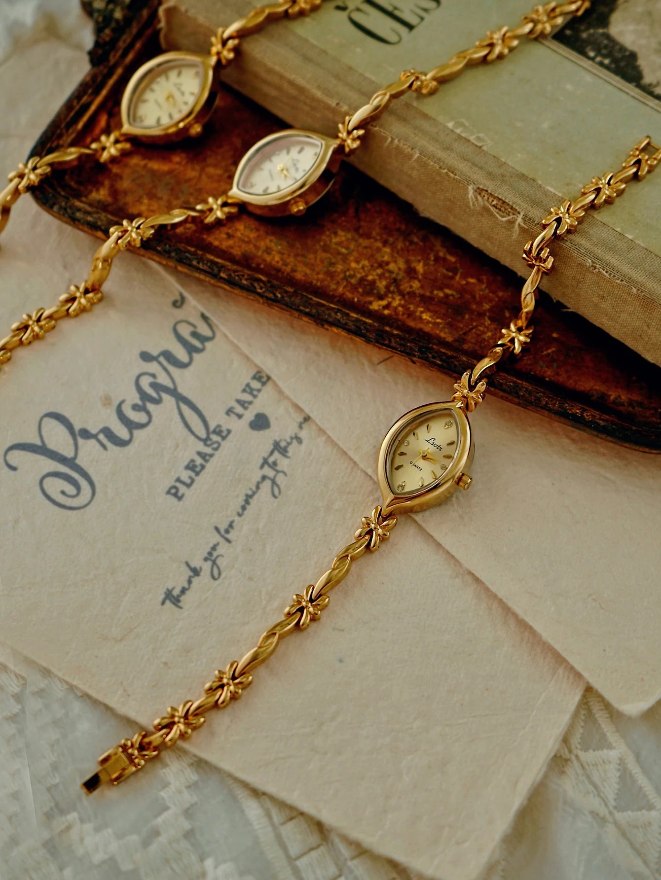 1 Piece of New French Retro Gold Small Dial Women'S Watch, Fashionable, Simple, Luxurious, Elegant, Compact and Waterproof Bracelet, Women'S Quartz Watch, Suitable for Decorative Wrists for Daily Wear, Dinner and Other Occasions